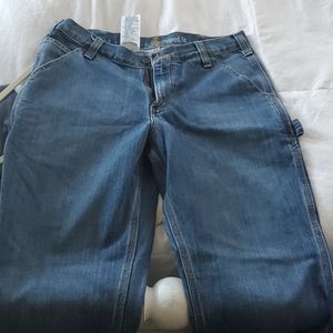 Like new men's Carhartt relaxed fit jeans.